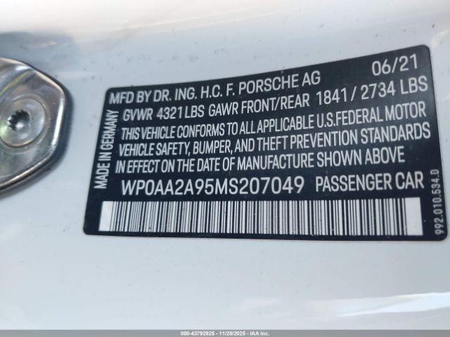 Porsche 911 Image 10