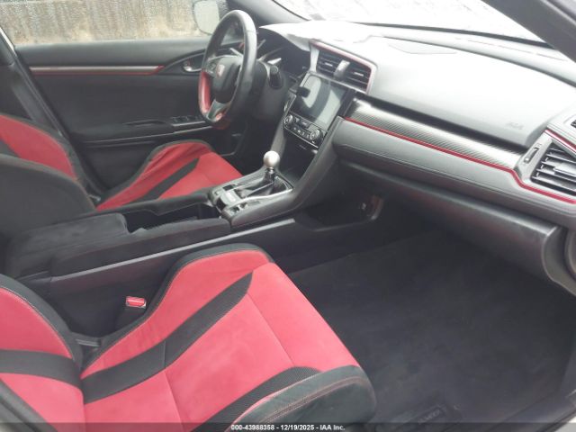 Honda Civic Touring Image 16