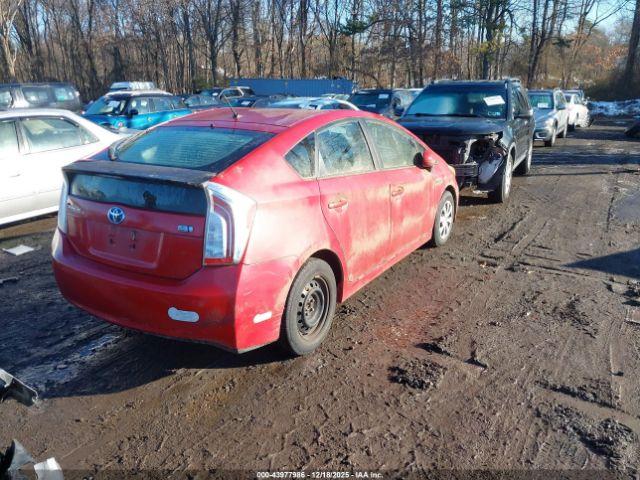 Toyota Prius Two Image 7