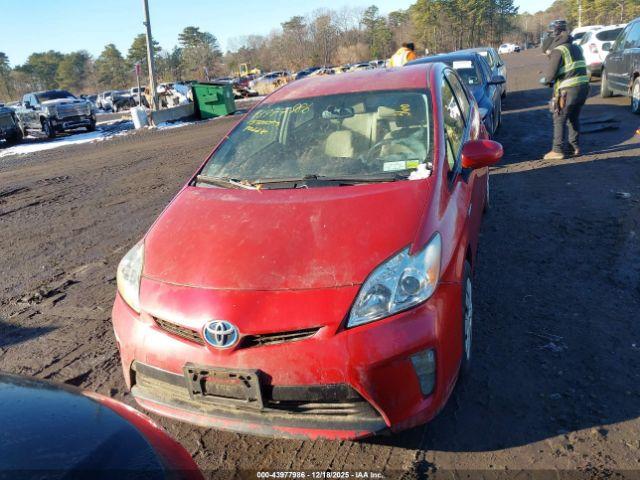 Toyota Prius Two Image 15