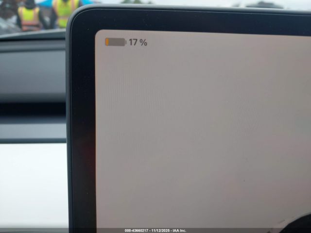 Tesla Model Y Image 8