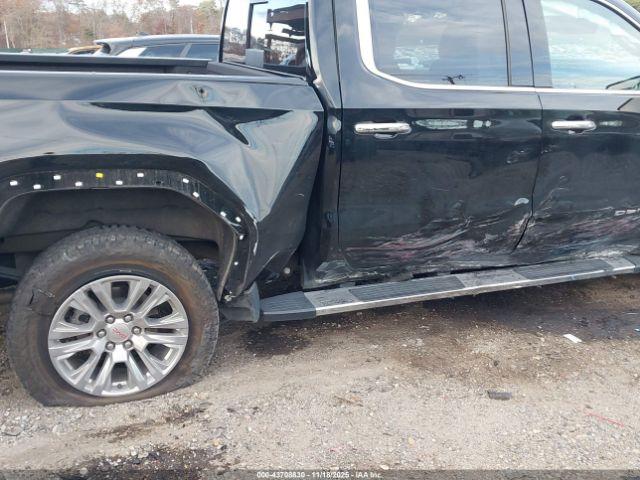 GMC Sierra 1500 4wd  Short Box Denali Image 17