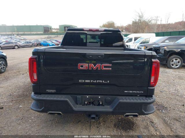 GMC Sierra 1500 4wd  Short Box Denali Image 15