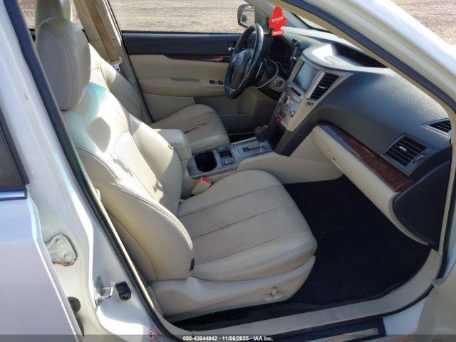 Subaru Legacy 2.5i Limited Image 7