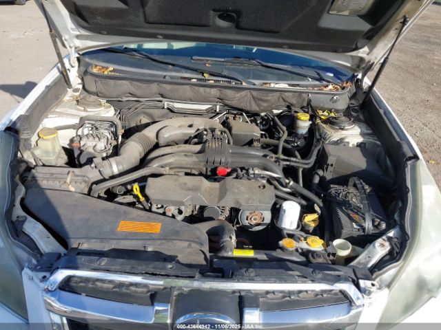 Subaru Legacy 2.5i Limited Image 9