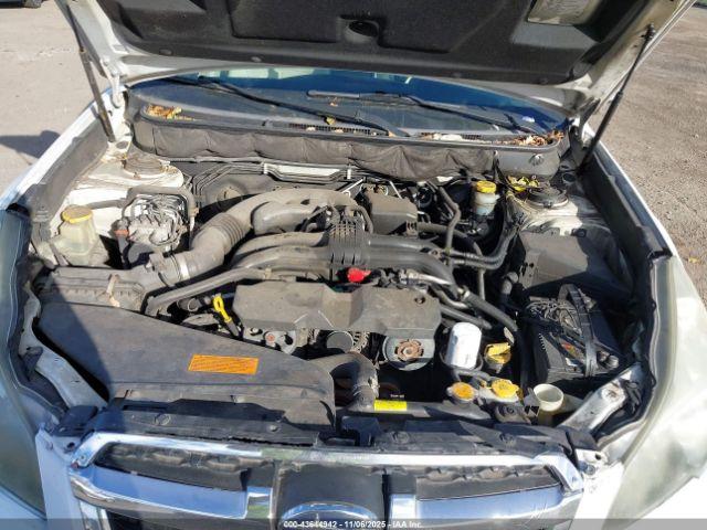 Subaru Legacy 2.5i Limited Image 9