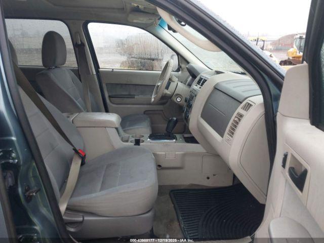 Ford Escape Xlt Image 3