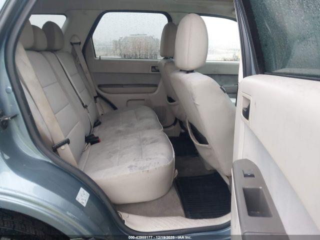 Ford Escape Xlt Image 8