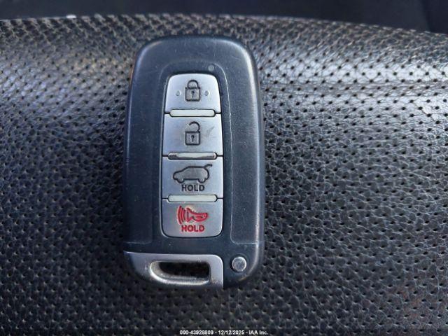 Hyundai VELOSTER Image 11