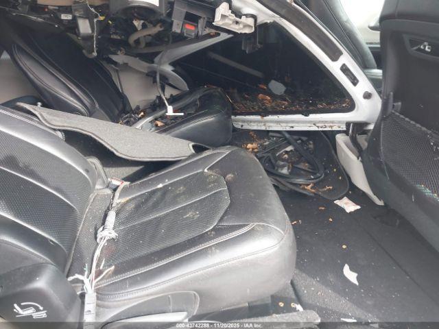 Chrysler Pacifica Touring L Image 11