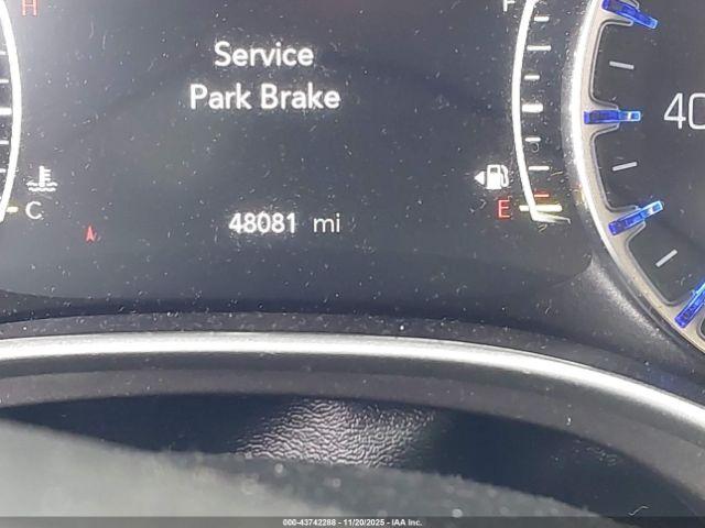 Chrysler Pacifica Touring L Image 13