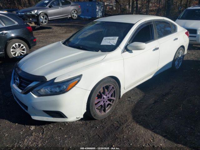 Nissan Altima 2.5 S Image 8