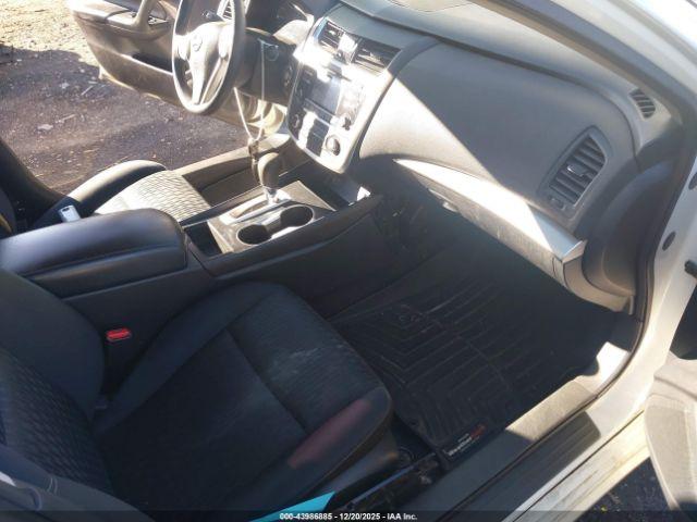 Nissan Altima 2.5 S Image 16