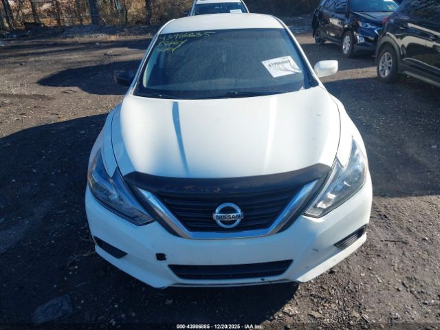 Nissan Altima 2.5 S Image 4