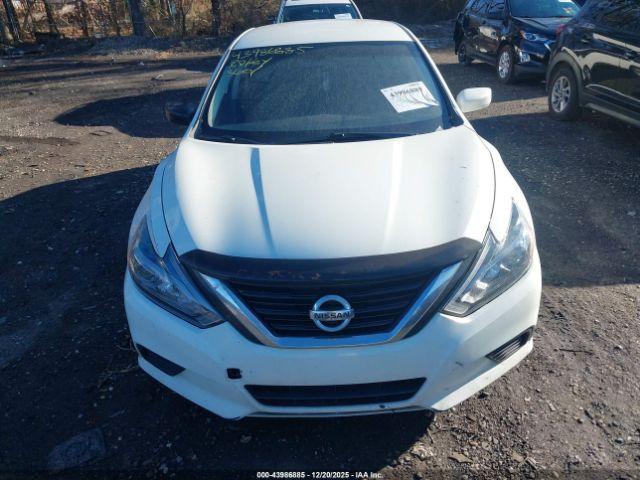 Nissan Altima 2.5 S Image 4