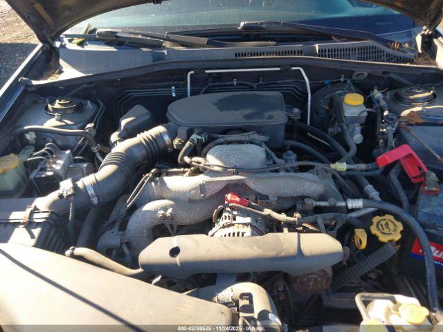 Subaru Outback 2.5i Image 12