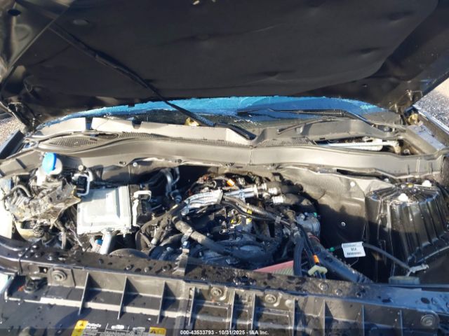 Ford Explorer Active Image 15