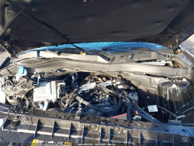 Ford Explorer Active Image 15