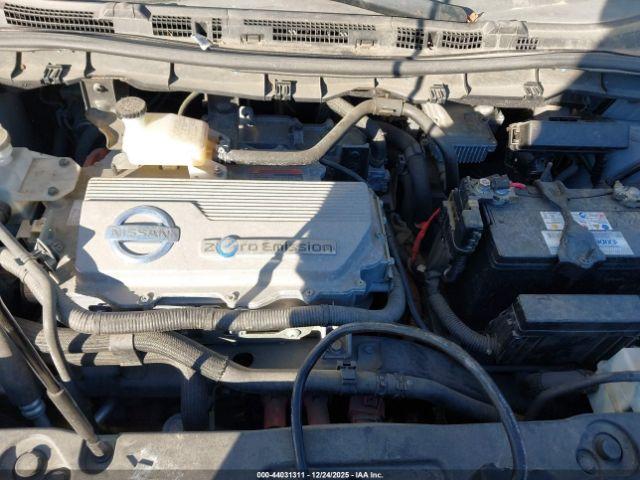 Nissan LEAF Sl Image 13