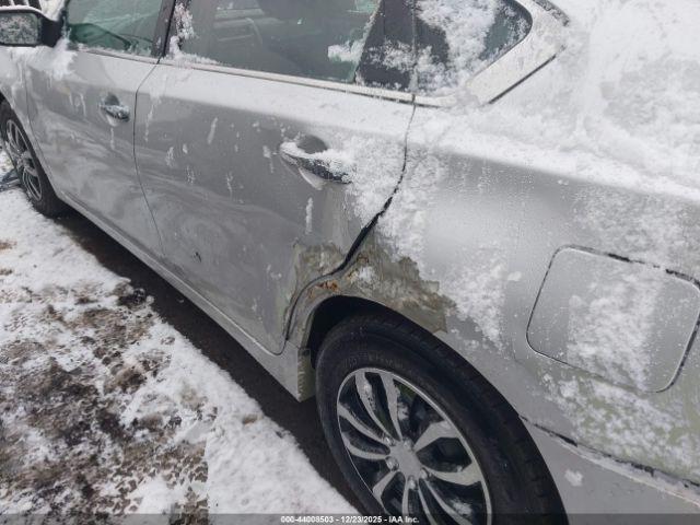 Nissan Altima 2.5 S Image 3