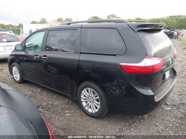 Toyota Sienna Xle 8 Passenger Image 8