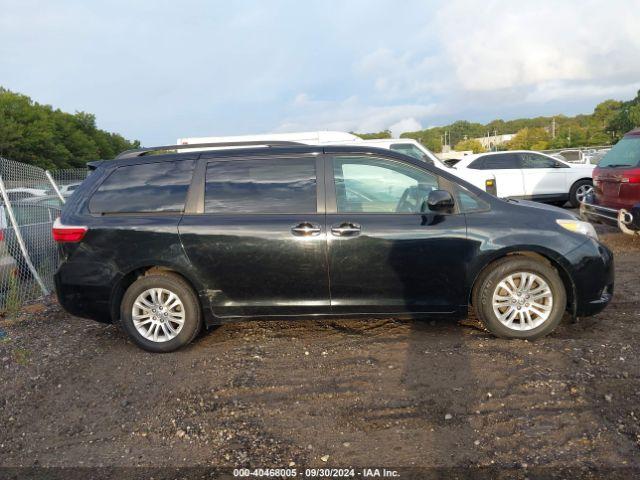 Toyota Sienna Xle 8 Passenger Image 15
