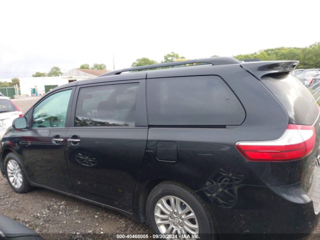 Toyota Sienna Xle 8 Passenger Image 14