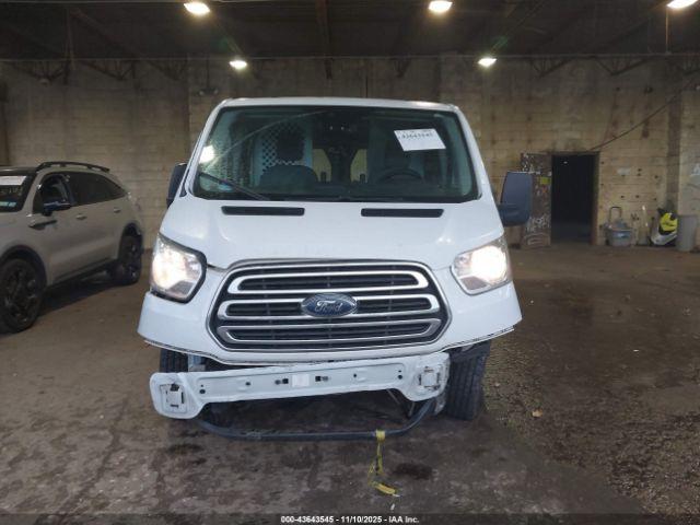 Ford Transit Image 4