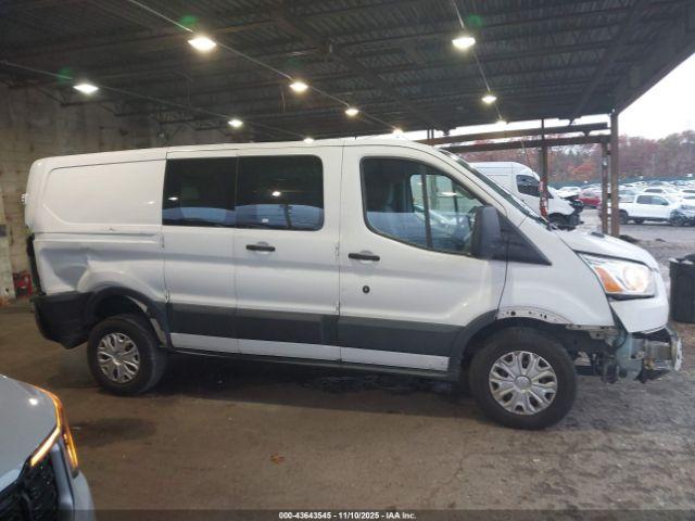 Ford Transit Image 8