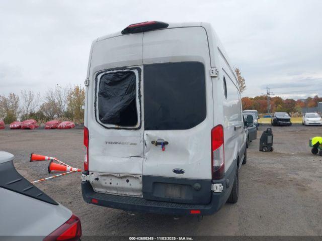 Ford Transit Image 14