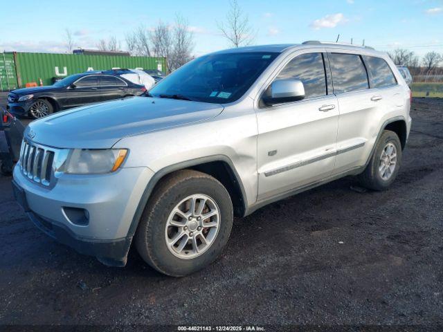 Jeep Grand Cherokee Laredo Image 12