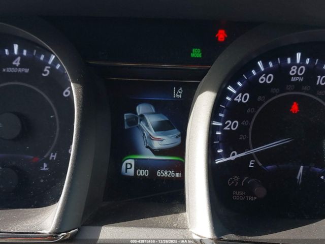 Toyota Avalon Xle Image 6