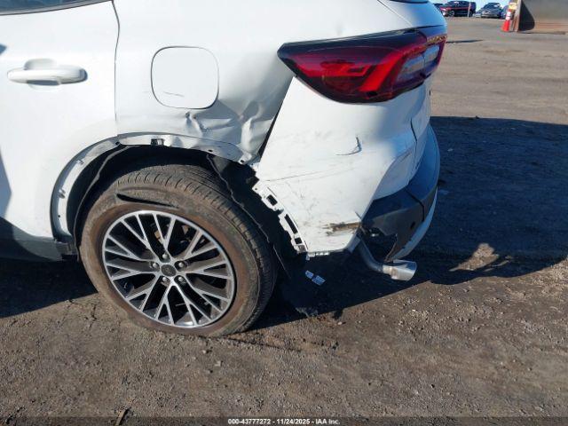 Ford Escape Phev Image 5