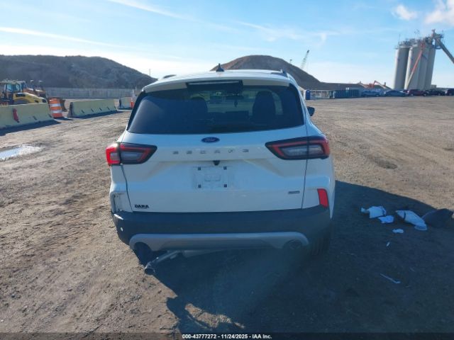 Ford Escape Phev Image 3