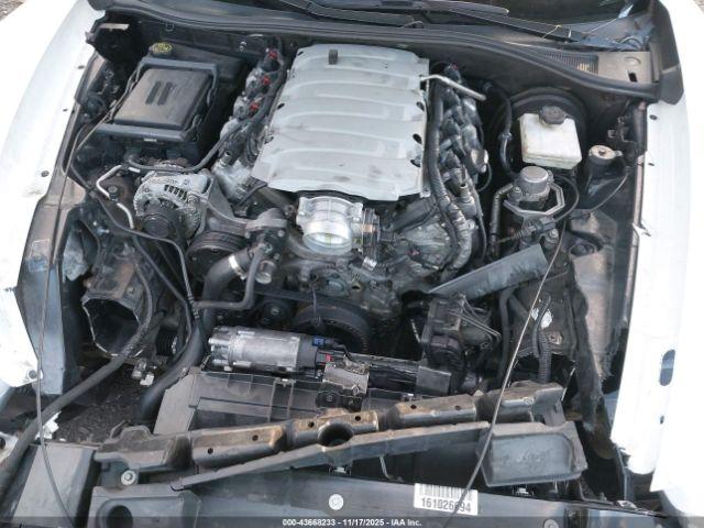 Chevrolet Corvette Stingray Image 2