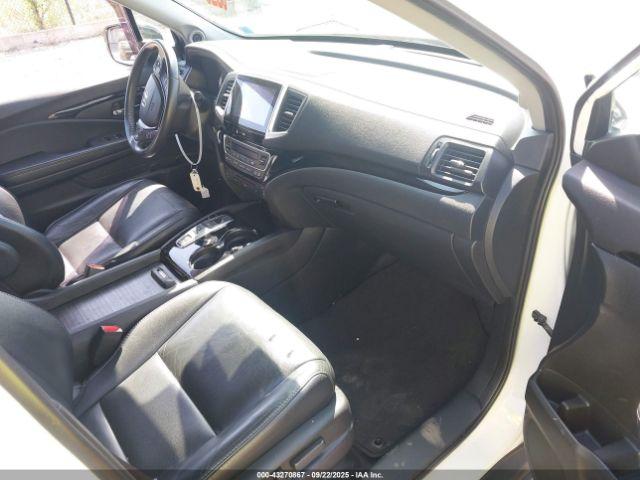 Honda Pilot Touring Image 5