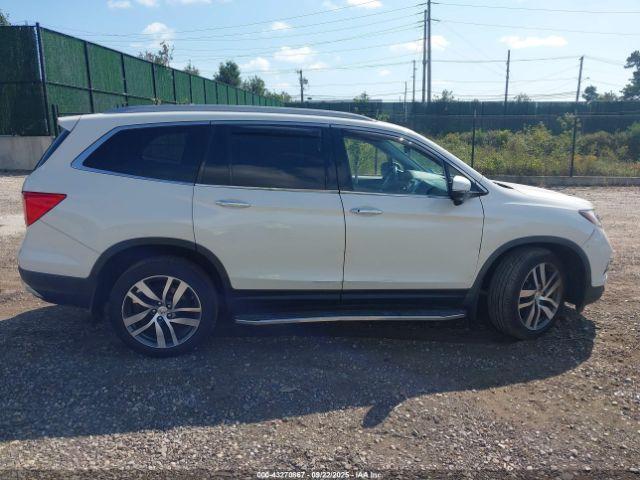 Honda Pilot Touring Image 12