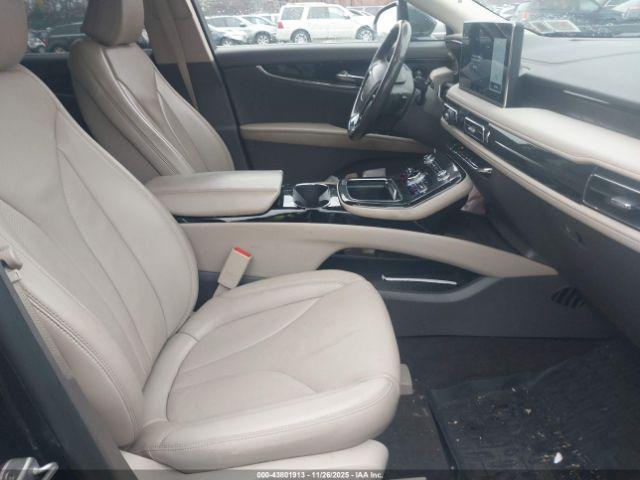 Lincoln Nautilus Reserve Image 4