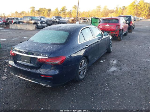 Mercedes-Benz E-Class 4matic Image 4