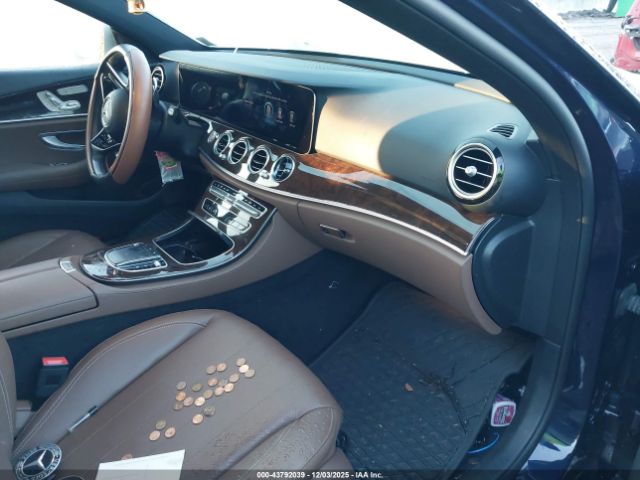 Mercedes-Benz E-Class 4matic Image 9