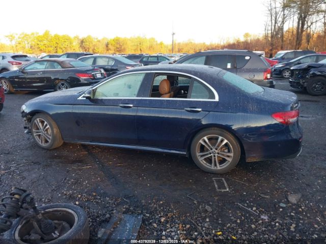 Mercedes-Benz E-Class 4matic Image 14