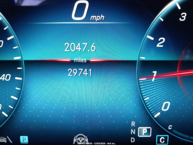 Mercedes-Benz E-Class 4matic Image 11