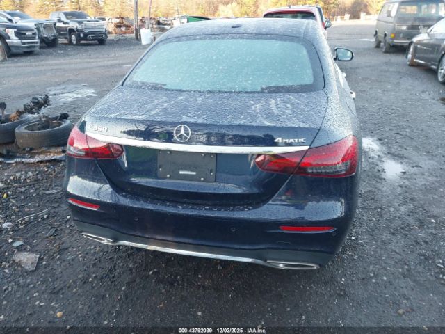 Mercedes-Benz E-Class 4matic Image 10