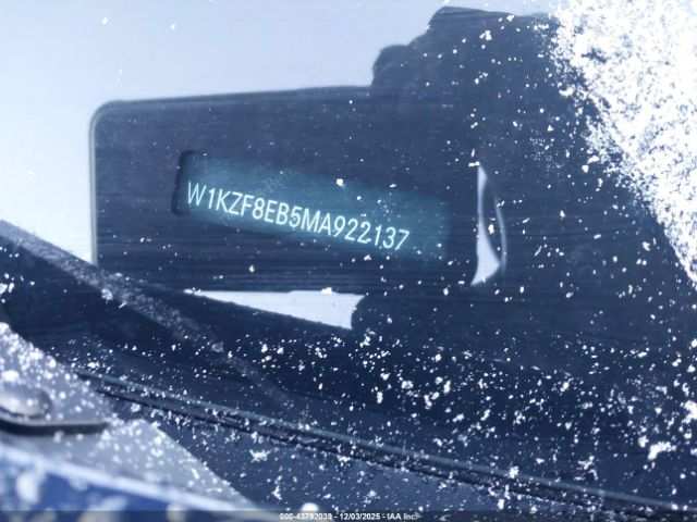 Mercedes-Benz E-Class 4matic Image 17