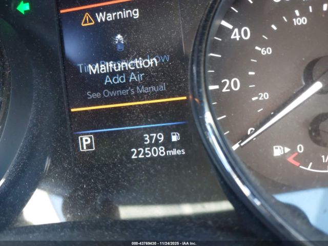 Nissan Rogue S Intelligent Awd Image 16