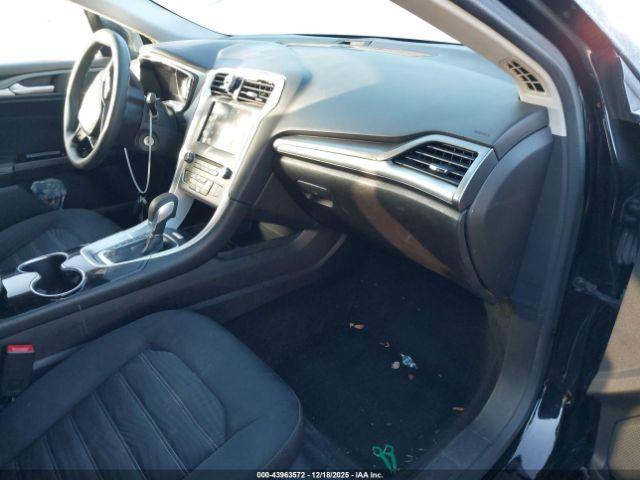 Ford Fusion Se Image 9