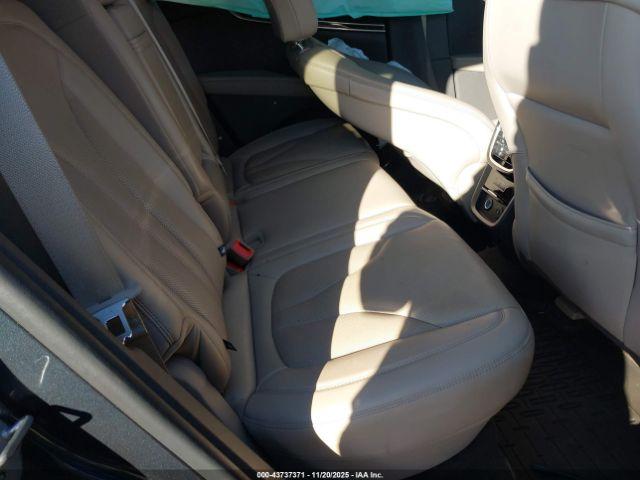 Lincoln Nautilus Reserve Image 4