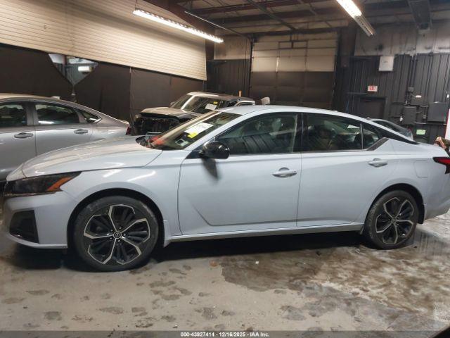 Nissan Altima Sr Intelligent Awd Image 12