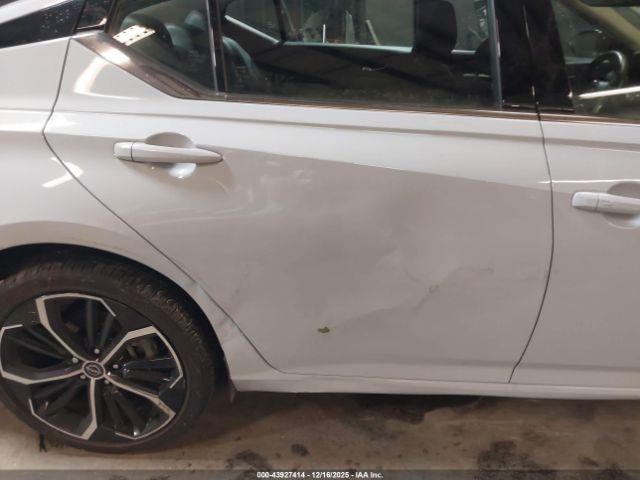 Nissan Altima Sr Intelligent Awd Image 15