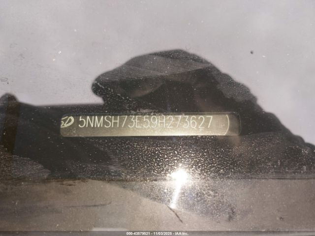 Hyundai SANTA FE Limited Image 16